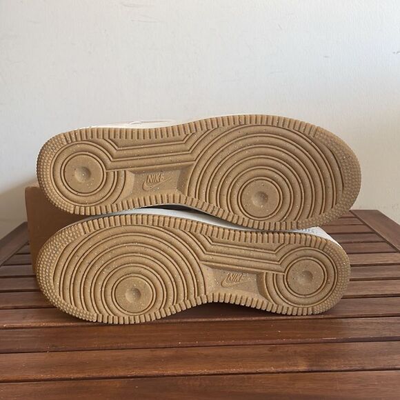 Nike Air Force 1 Low 07 Platinum Violet/Light Bone US Women 10.5/UK8(FN6326-001) - Picture 10 of 11